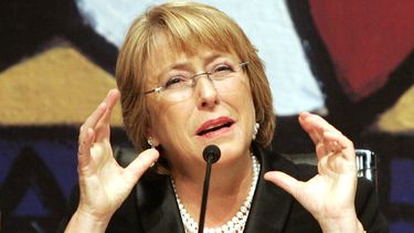 El Senado chileno  solicita que Bachelet promueva en todos los foros internacionales el derecho  inalienable del pueblo cubano a elegir su futuro