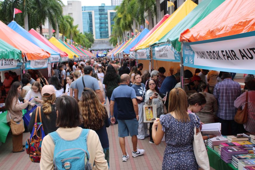 La edición 2023 de la Feria del Libro de Miami se celebra hasta el domingo 19 de noviembre.&nbsp;