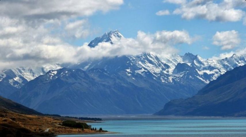 Solo no están sumergidas las islas Norte y Sur de Nueva Zelanda y Nueva Caledonia.