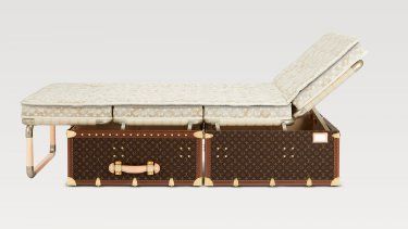 Louis Vuitton presenta una reinterpretación única del icónico Bed-Trunk (baúl de cama).