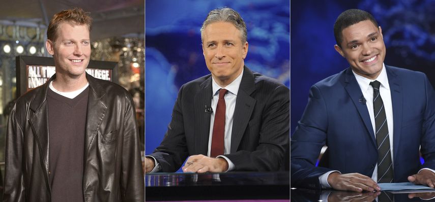 En esta combinación de fotos, de izquierda a derecha: Craig Kilborn, exconductor de The Daily Show, asiste al estreno de Old School en Los Angeles el 13 de febrero de 2003; Jon Stewart durante una grabación de The Daily Show with Jon Stewart en Nueva York el 30 de noviembre de 2011; y Trevor Noah durante una grabación de The Daily Show with Trevor Noah en Nueva York el 29 de septiembre de 2015.&nbsp;