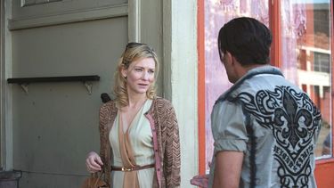 Fotograma de la película Blue Jasmine, protagonizada por Cate Blanchett, escrita y dirigida por Woody Allen y nominada a los premios como mejor guion original. (AP)