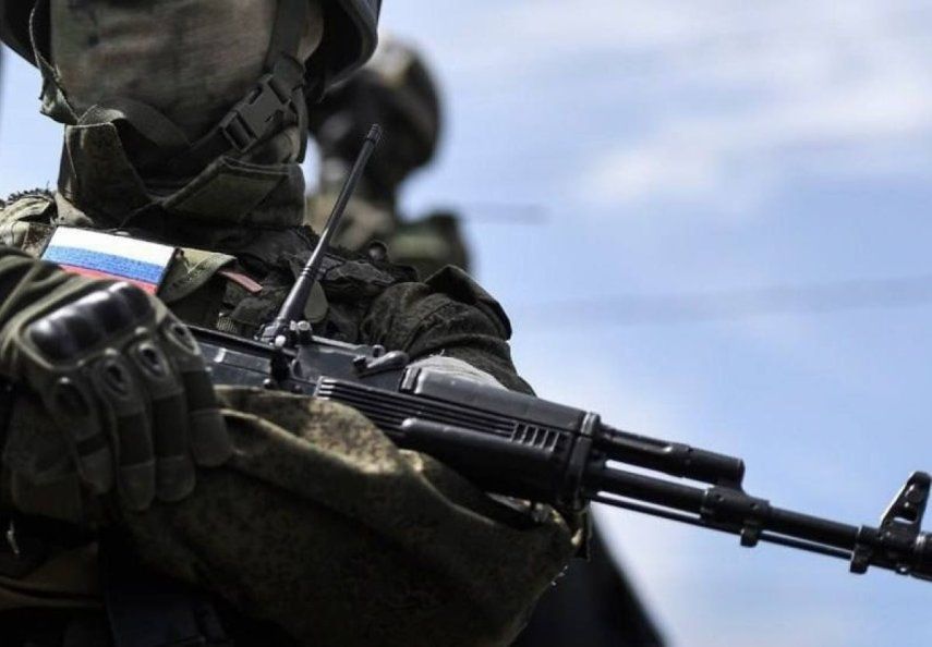 Un militar ruso en Kursk.