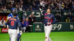 El japonés Shohei Ohtani celebra después de batear un jonrón de Grand Slam durante el partido de primera ronda del Grupo C del Clásico Mundial de Béisbol (CMB) entre Japón y Taiwán en el Tokyo Dome el 6 de marzo de 2026. El japonés Shohei Ohtani celebra después de batear un jonrón de Grand Slam durante el partido de primera ronda del Grupo C del Clásico Mundial de Béisbol (CMB) entre Japón y Taiwán en el Tokyo Dome el 6 de marzo de 2026.