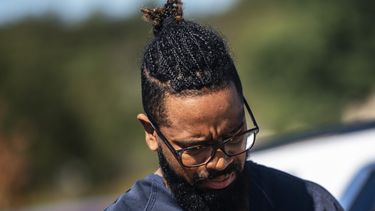 El relevista de los Piratas de Pittsburgh Felipe V&aacute;zquez llega&nbsp;a la oficina del juez del distrito de Mt. Pleasant, Charles D. Moore, el mi&eacute;rcoles 25 de septiembre del 2019.