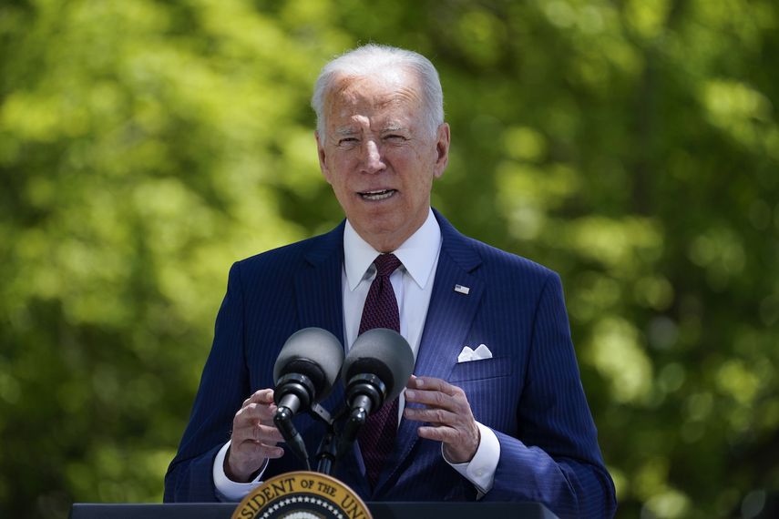 El presidente Joe Biden en el jardín norte de la Casa Blanca, el martes 27 de abril de 2021, en Washington.&nbsp;