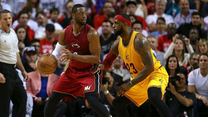 LeBron logró el título en par de ocasiones con el Heat, junto con Wade, antes de volver a Cleveland