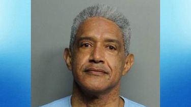 Juan De León está acusado de apuñalar a su jefe.