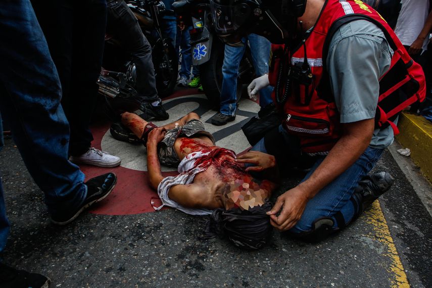 La Fiscalía ha dado los detalles de solo 66 de esas muertes, la última de ellas un joven de 17 años muerto&nbsp;este miércoles&nbsp;cuando un grupo de manifestantes encapuchados hizo frente al cordón policial.