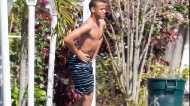 Zachary Cruz ingresó a la escuela sin autorización. 