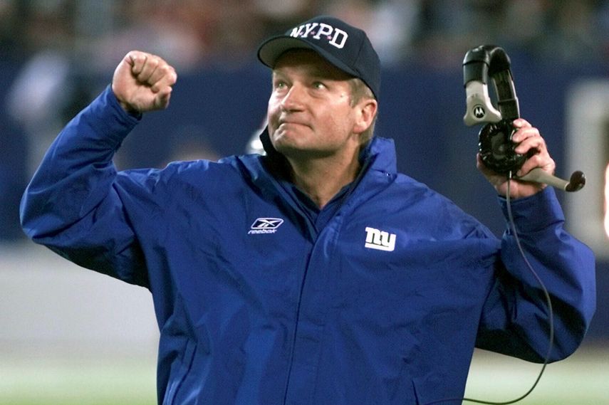 &nbsp;El entrenador de los Giants de Nueva York Jim Fassel durante un partido contra los Eagles de Filadelfia, el lunes 22 de octubre de 2001