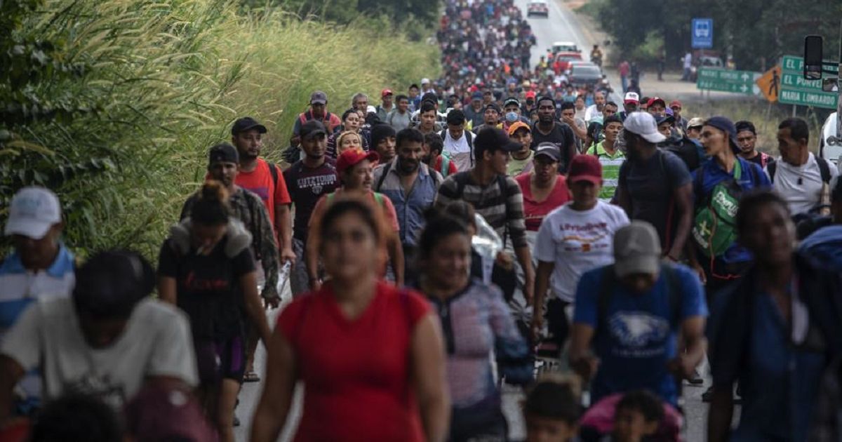 Caravana de migrantes suma 7.000 personas en su cruce por M xico