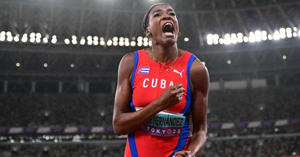 Cubana Leyanis Pérez consigue el oro mundial de triple salto y Yulimar Rojas el bronce
