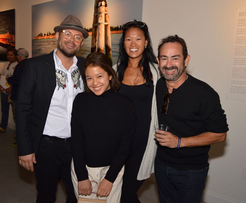 Shirley Fong, Stella Shi, Chris Lynn y Carlos Rivas