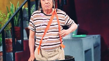 Roberto Gómez Bolaños encarnando al Chavo del Ocho. (AP). 