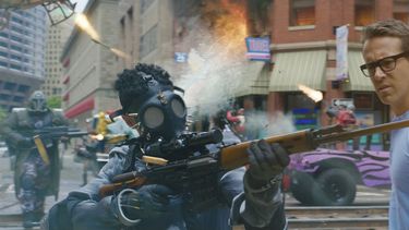 En esta imagen difundida por DisneyRyan Reynolds como Guy en una escena de Free Guy.