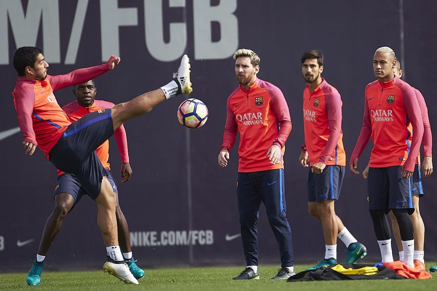 Messi se reportó el miércoles al Barcelona y ha podido entrenar junto con sus compañeros con normalidad
