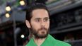 En esta fotografía de archivo del 3 de agosto de 2016, el actor Jared Leto posa para los fotógrafos en el estreno europeo de Suicide Squad, en un cine del centro de Londres.&nbsp;