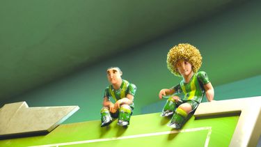 Fotograma de la cinta Metegol o Futbolín. (AP)