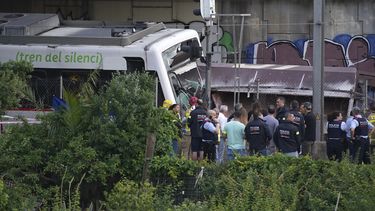 La escena después del choque de trenes en Sant Boi cerca de Barcelona, España, el 16 de mayo de 2022.&nbsp;