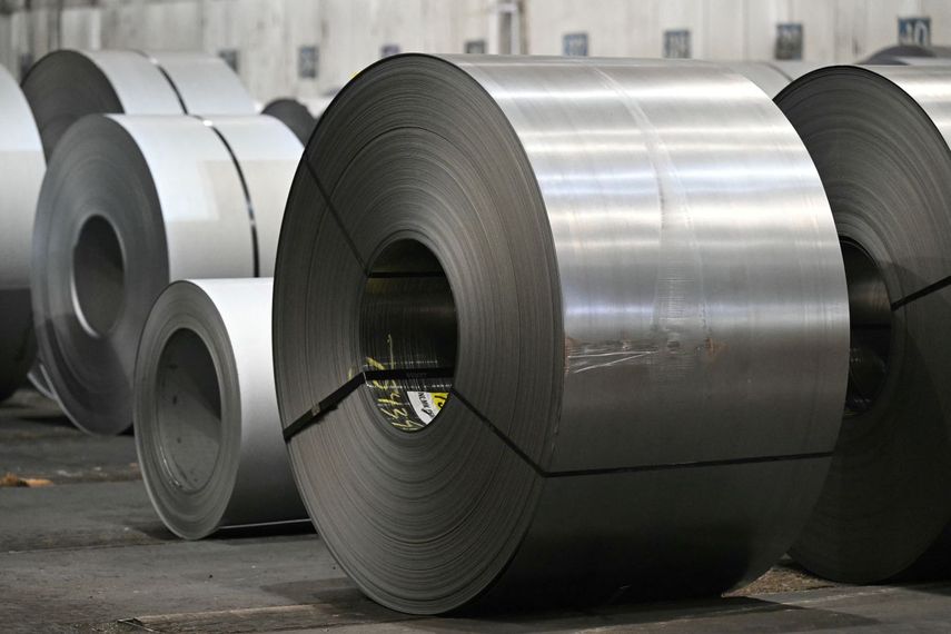 El gobierno del presidente Donald Trump decidió subir al 50% los aranceles al acero y al aluminio para proteger la industria estadounidense del sector metalúrgico.