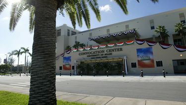 Fachada de la Universidad de Miami, Florida