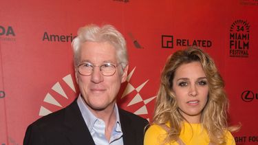 El actor Richard Gere y y la activista espa&ntilde;ola Alejandra Silva.