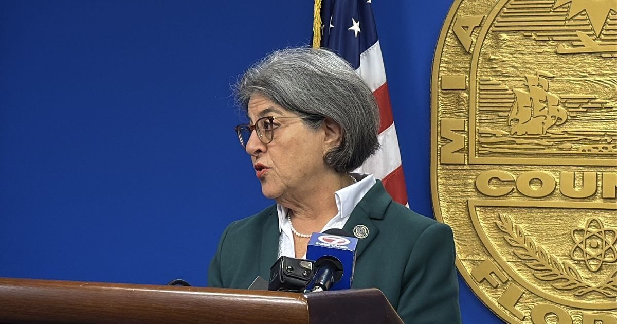 Miami-Dade discute su presupuesto en medio de fuertes presiones y reclamos