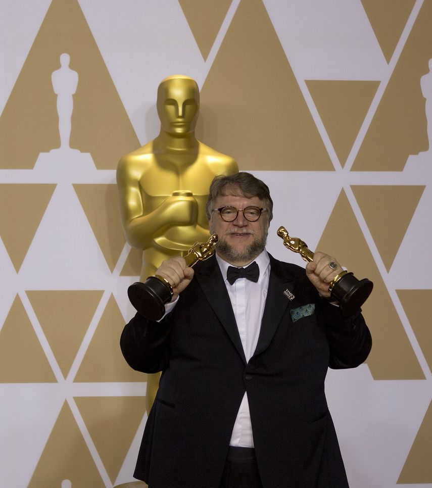 El cineasta mexicano Guillermo del Toro se alzó con el Oscar al mejor director y su filme&nbsp;The Shape of Water se llevó el premio a la mejor película.&nbsp;