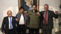 Primero de la izquierda, Salvador Sánchez Céren. Fotografía de la cuenta oficial de Twitter del designado gobernante cubano Miguel Díaz-Canel (derecha) acompañado por sus homólogos de Venezuela, Nicolás Maduro (2-der); y Bolivia, Evo Morales (2-izq) el 10 de enero de 2019 en Caracas. Primero de la izquierda, Salvador Sánchez Céren. Fotografía de la cuenta oficial de Twitter del designado gobernante cubano Miguel Díaz-Canel (derecha) acompañado por sus homólogos de Venezuela, Nicolás Maduro (2-der); y Bolivia, Evo Morales (2-izq) el 10 de enero de 2019 en Caracas.