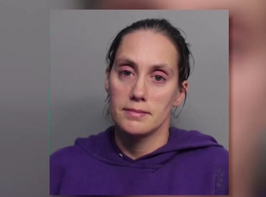 Christina Hurt, de 35 años, es acusada por dejar que su bebé muriera y no llevarlo al hospital.&nbsp;