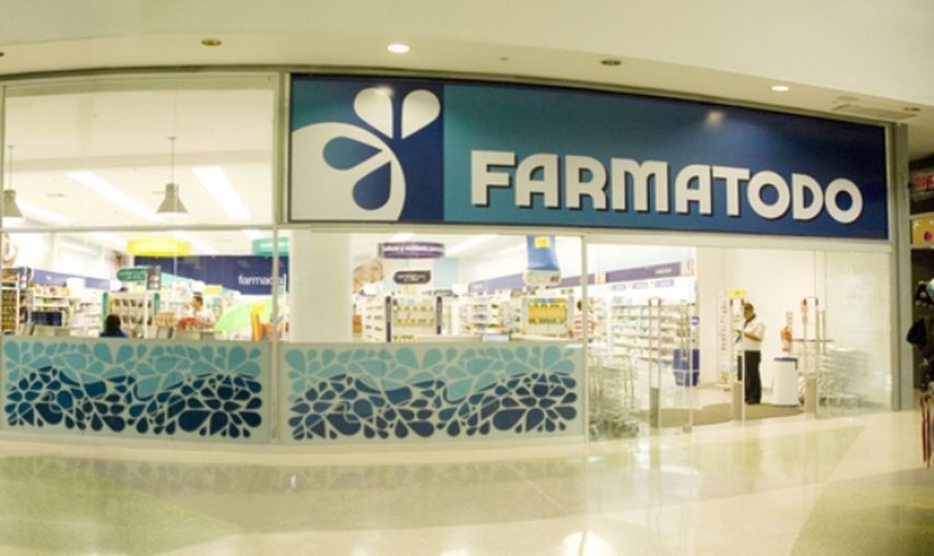 En la imagen una de las sucursales de la cadena de farmacias Farmatodo en un centro comercial de Caracas. Foto cortesía Farmatodo