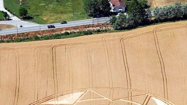 Muchas personas creen que estas formaciones son generadas por entes que pueden ser de origen extraterrestre o divino. (Archivo)