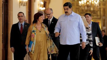La Directora Regional de Unicef para América Latina y el Caribe, María Cristina Perceval, se reunió&nbsp;este viernes&nbsp;con varios representantes del&nbsp;régimen&nbsp;venezolano, entre ellos el canciller, Jorge Arreaza, y el&nbsp;dictador, Nicolás Maduro.