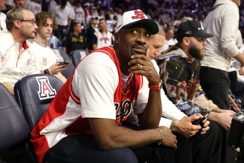 El exjugador de la NBA, Gilbert Arenas, durante un partido de baloncesto en Arizona, el 22 de noviembre de 2024.