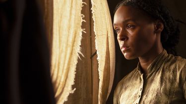 La actriz Janelle Monae en una escena de la película Antebellum.