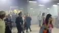 Los usuarios del Metro de Caracas fueron desalojados por la gran cantidad de humo que comenzó a expandirse por todo el lugar.