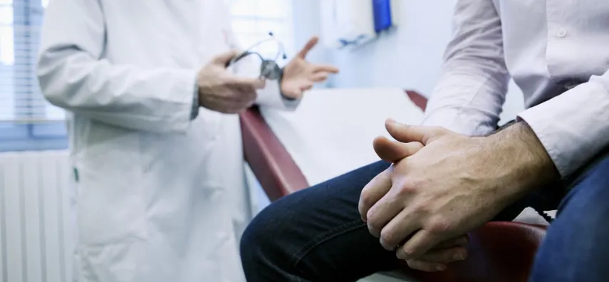 Cáncer de próstata tiene síntomas asociados que ayudan a detectarlo a tiempo.