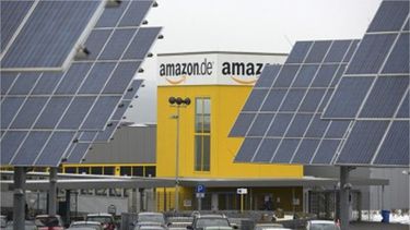 Un reporte del diario The Wall Street Journal, que indica que el mayor minorista en internet de Estados Unidos abrirá una tienda en Manhattan antes del comienzo de la temporada navideña, según fuentes familiarizada con el asunto