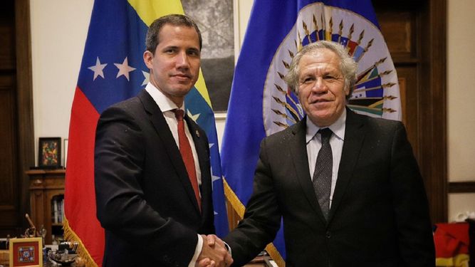 El seretario de la OEA, Luis Almagro, se reunió con el presidente encargado de Venezuela, Juan Guaidó, en la sede de ese organismo, en Washington, el 6 de febrero de 2020.