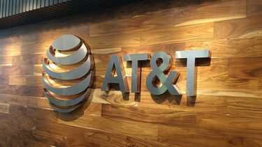 El gigante de las telecomunicaciones anunció el año pasado un acuerdo para comprar Time Warner por unos 85.400 millones de dólares.
