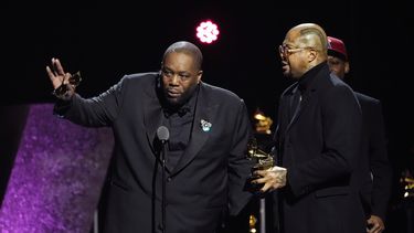 Killer Mike recibe el premio a mejor interpretación de rap por Scientists & Engineers en la 66a entrega anual de los Premios Grammy el domingo 4 de febrero de 2024 en Los Ángeles. 