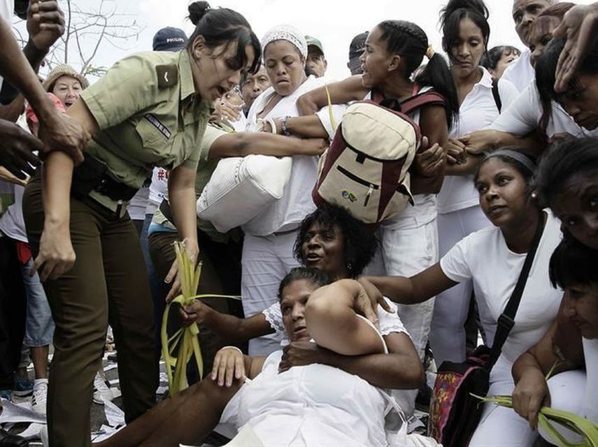 El régimen cubano volvió a detener a un grupo de las Damas de Blanco