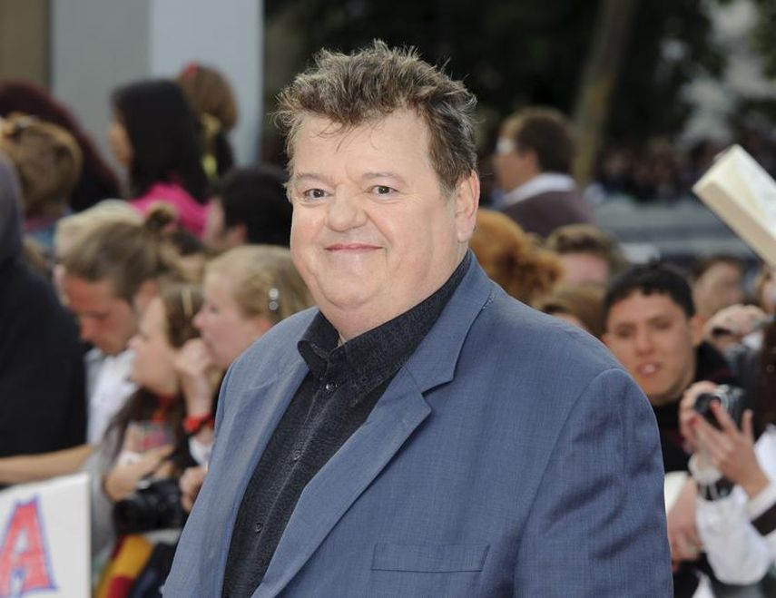 Robbie Coltrane llega a Trafalgar Square, en el centro de Londres, para el estreno de Harry Potter and The Deathly Hallows: Part 2, la última película de la serie el 7 de julio de 2011. Coltrane quien interpretó al medio-gigante Hagrid en las películas de “Harry Potter” falleció a los 72 años. La agente de Coltrane, Belinda Wright, dijo que falleció el viernes 14 de octubre de 2022 en un hospital de Escocia. La agente no reveló la causa de su muerte. Coltrane se hizo famoso como detective en la serie de la década de 1990 “Cracker”.&nbsp;