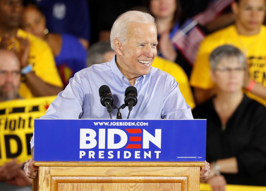 El exvicepresidente estadounidense Joe Biden habla durante su primer evento de campaña este lunes, en el Salón de Banquetes Teamsters Local 249, en Pittsburgh, Pennsylvania. Biden busca la nominación demócrata a las elecciones presidenciales de 2020. 