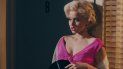 Ana de Armas como Marilyn Monroe en una escena de la película Blonde.