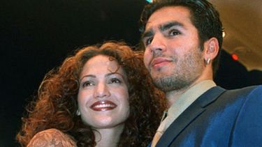 Jennifer López eligió al mesero cubano Ojani Noa para contraer su primer matrimonio, en febrero de 1997, pero se separaron en menos de un año ( Foto: Archivo AP)