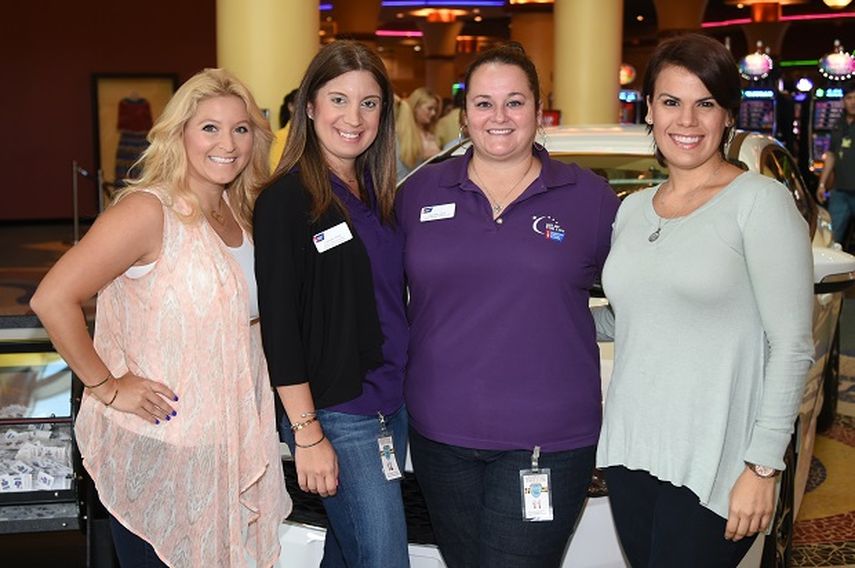 Brittany Perets, Carmen Piles, Heather Utset y Viviana Martir.