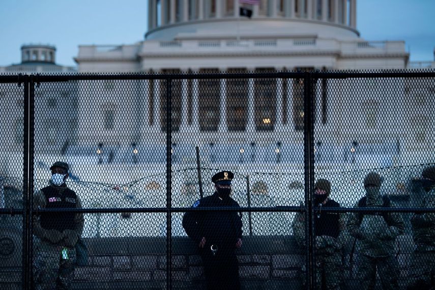 La Guardia Nacional de Estados Unidos desplegará 6.000 efectivos en Washington D.C. durante el fin de semana y cercará con una valla el Capitolio.