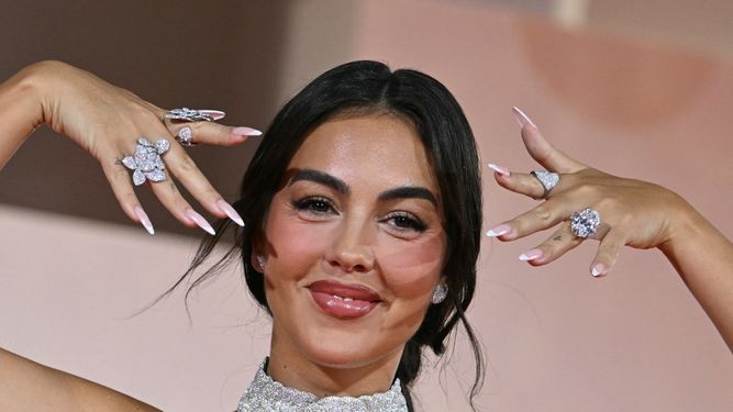 La modelo española Georgina Rodríguez asiste a la alfombra roja de la película Padre, Madre, Hermana, Hermano, presentada en competición en el 82.º Festival Internacional de Cine de Venecia, en el Lido de Venecia, el 31 de agosto de 2025.&nbsp;